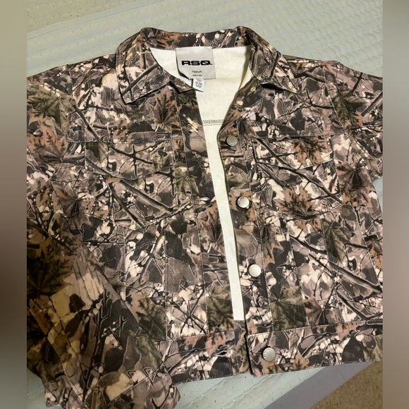 Camo Jean Jacket - Picture 10 of 16